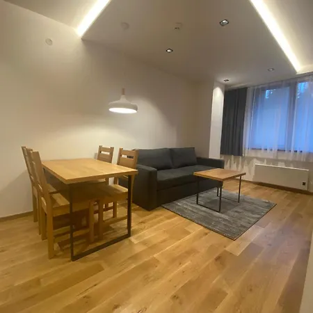 Natalija - Zlatni Javor